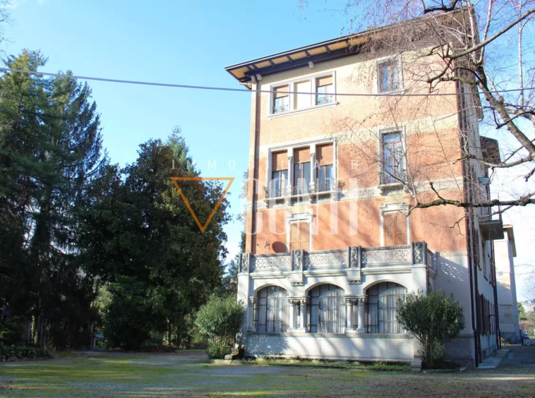 villa varese vendita