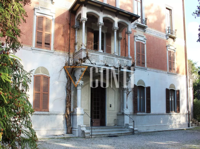 villa varese vendita