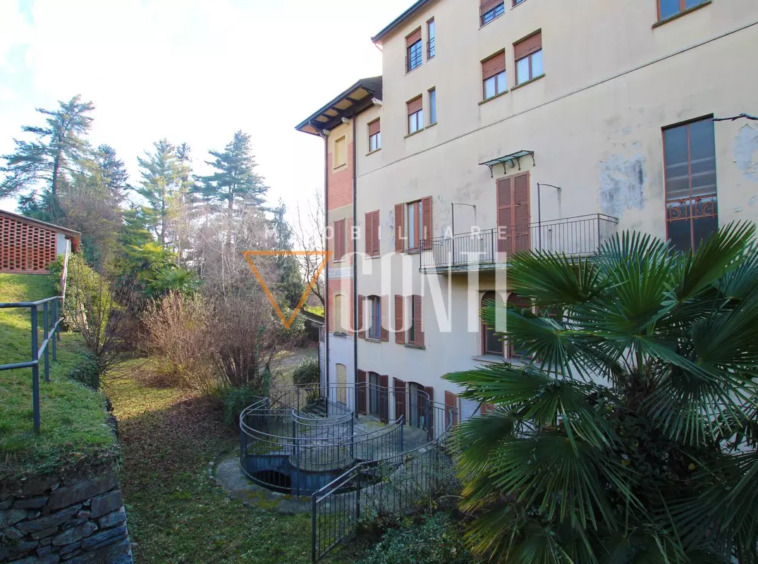 villa varese vendita