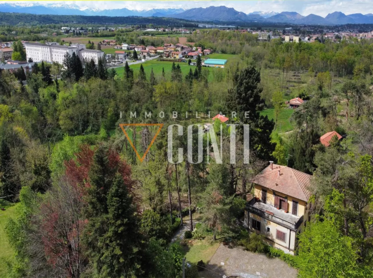 tradate villa parco vendita